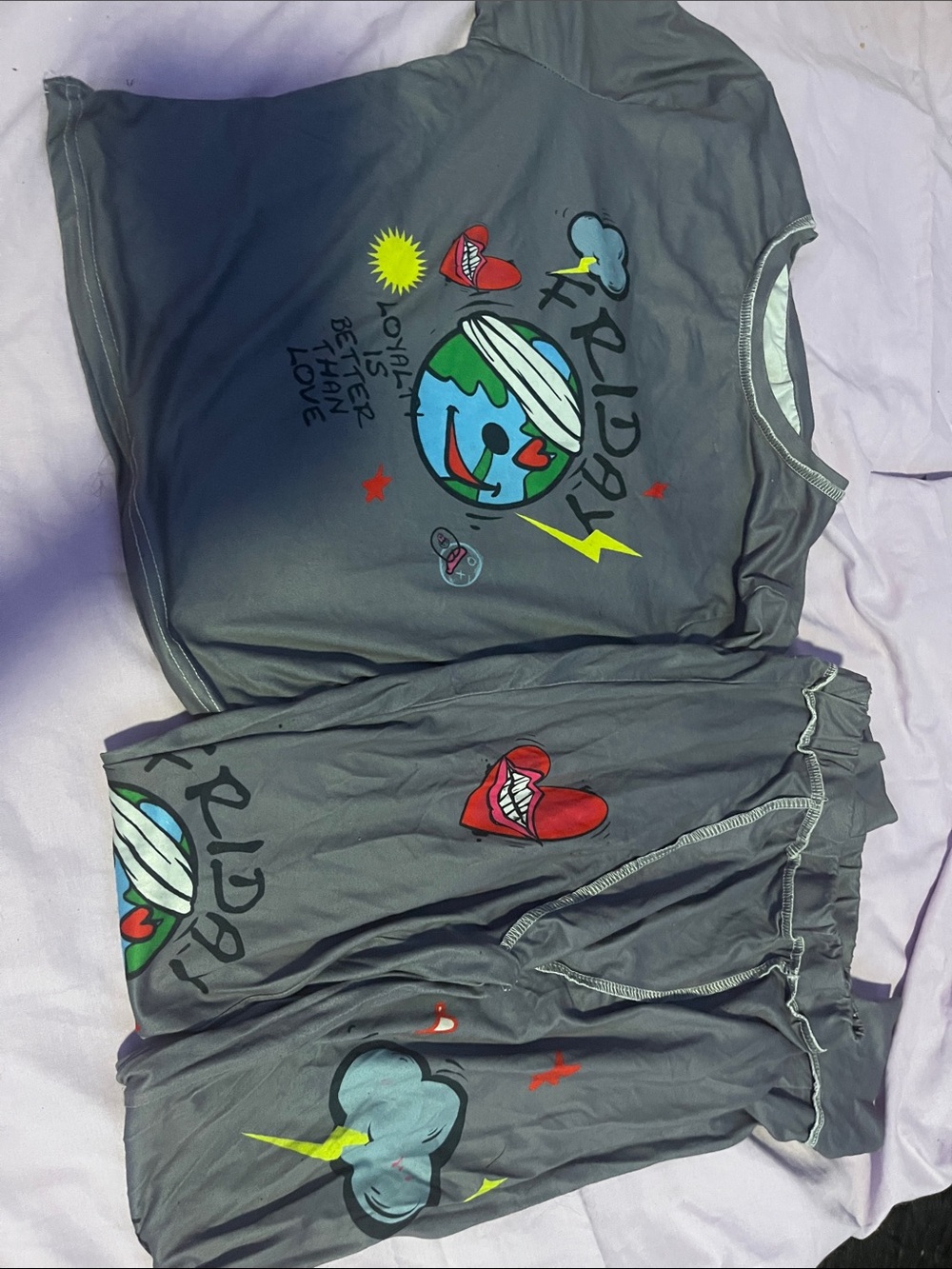 Women's Gray Graphic Sleep Set - Cute Earth & Emoji Print
